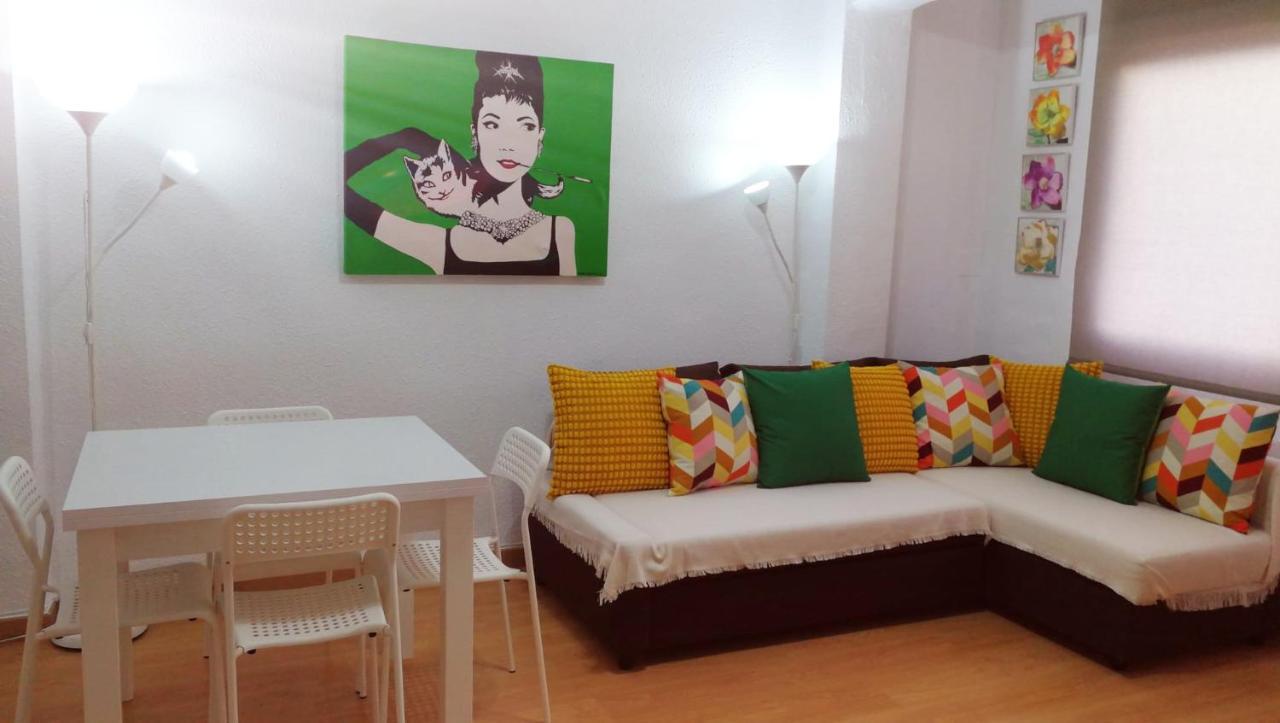 Centrico Apartamento En Valencia Proximo Parada De Metro Angel Guimera Kültér fotó
