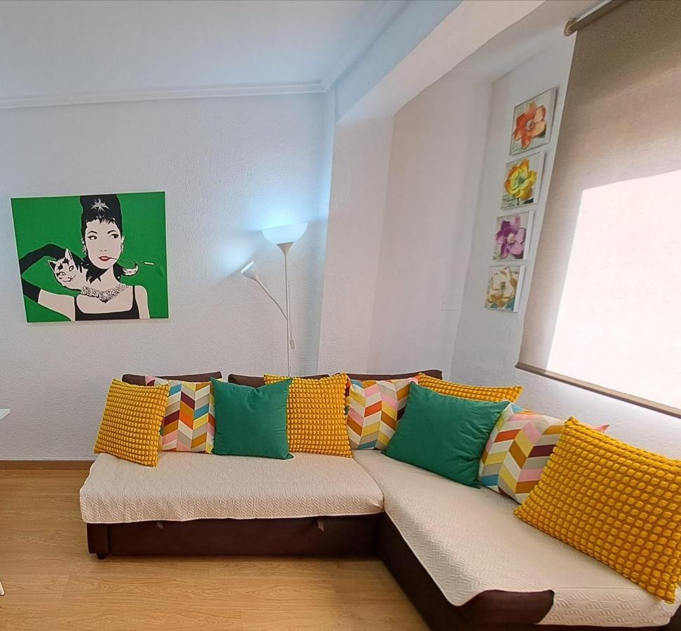 Centrico Apartamento En Valencia Proximo Parada De Metro Angel Guimera Kültér fotó