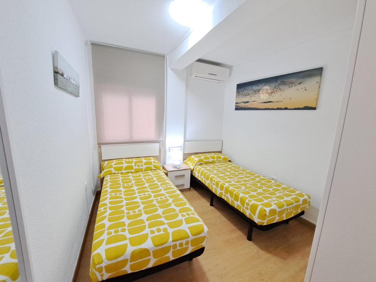 Centrico Apartamento En Valencia Proximo Parada De Metro Angel Guimera Kültér fotó